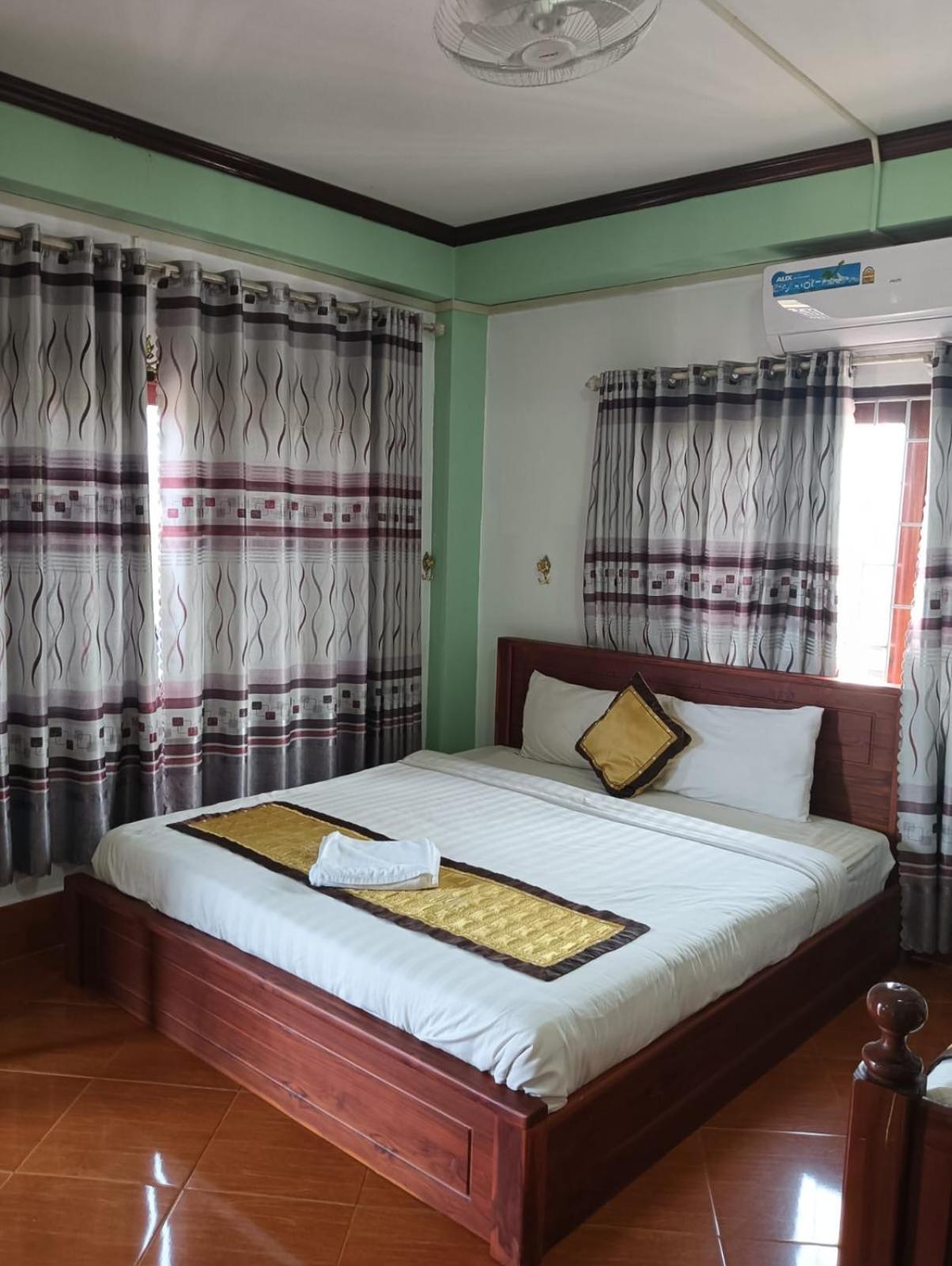Bountang Riverside Hotel วังเวียง ภายนอก รูปภาพ